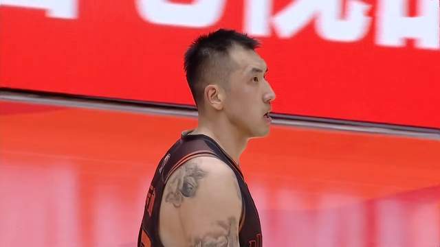pg电子开户-山东男篮出局，上海男篮晋级半决赛，外援0分，陈林坚21分尽力了